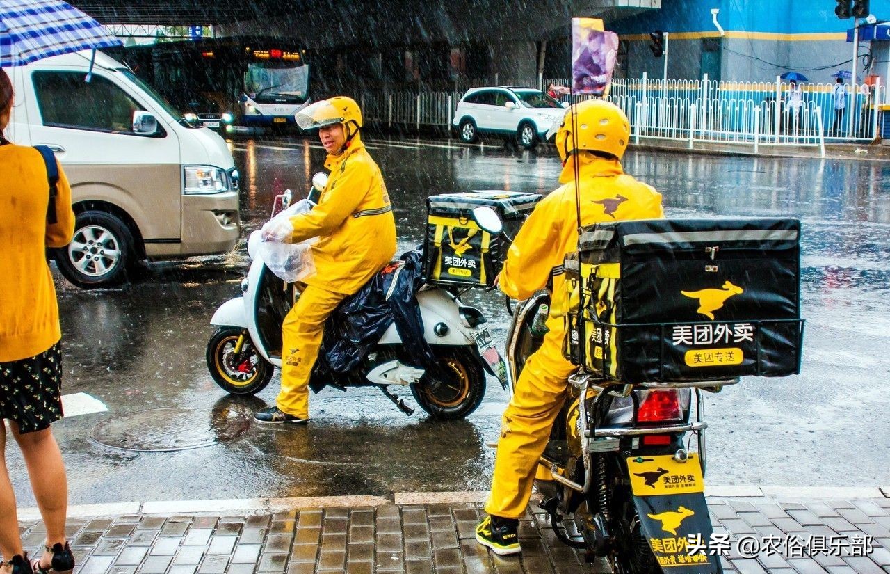 农民外出打工该做什么工作,未来三四线城市农民什么职业吃香