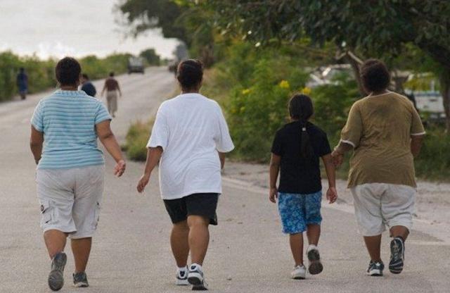 瑙鲁是个什么样的国家,瑙鲁曾经富裕