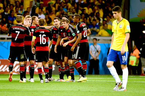 德甲复赛！为什么又是德国人走在了体育的最前面？