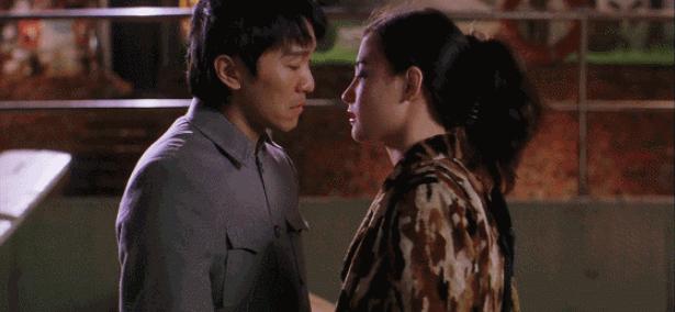 周星驰和张敏最经典一吻,周星驰处处吻