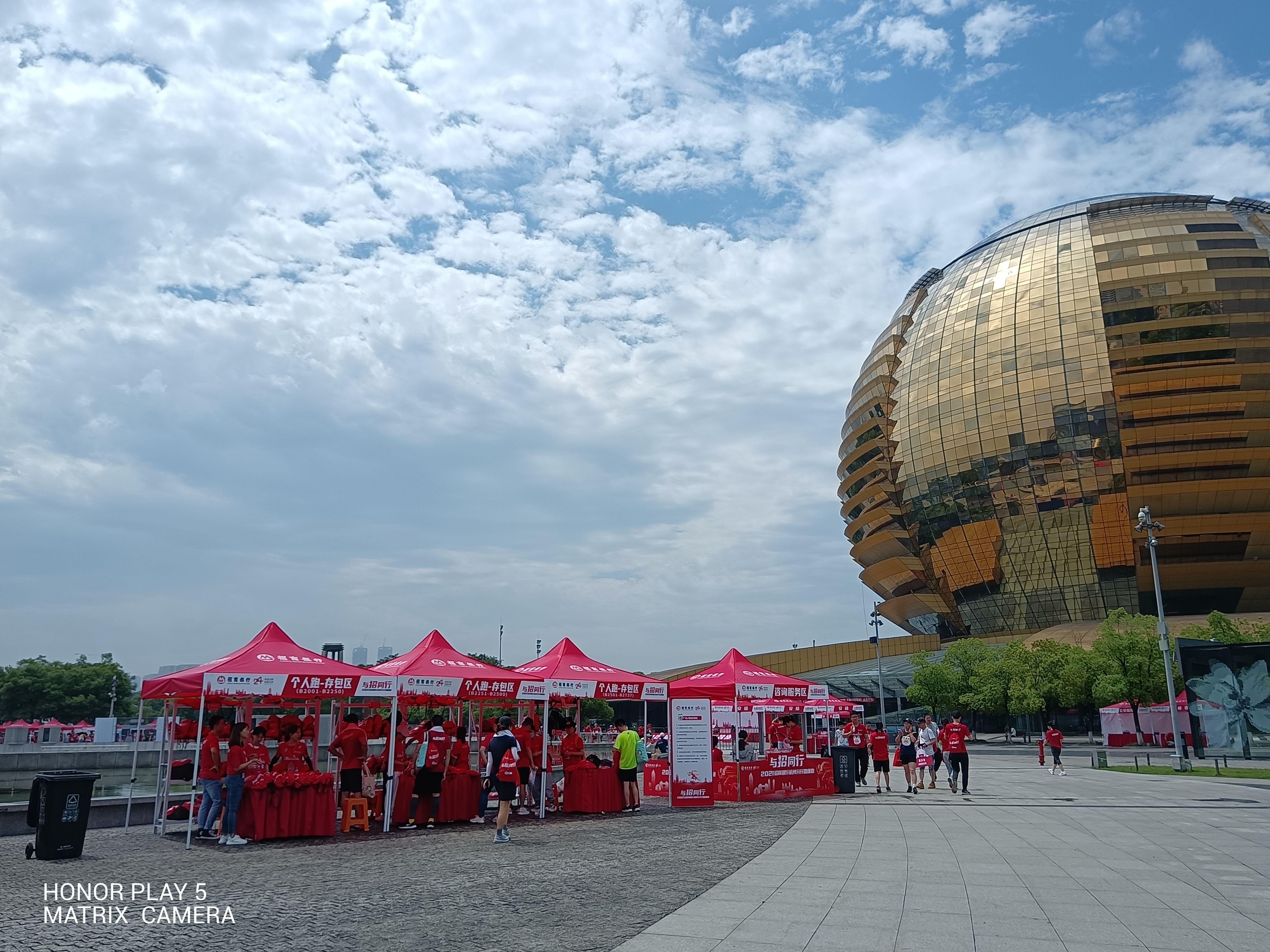 荣耀play5系列值得入手吗,荣耀play5活力版和荣耀x30i哪个好