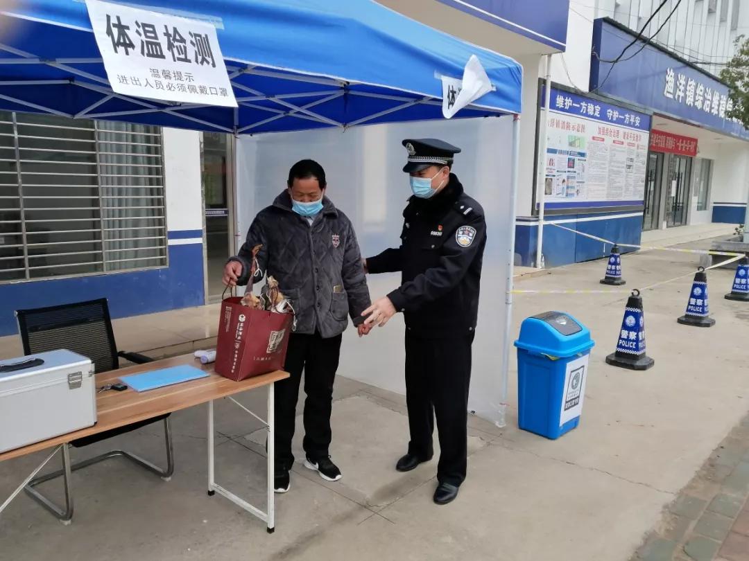 越是艰难越向前,坚决打赢疫情防控阻击战习*平近**总书记的重要讲话在湖北公安机关引发热烈反响