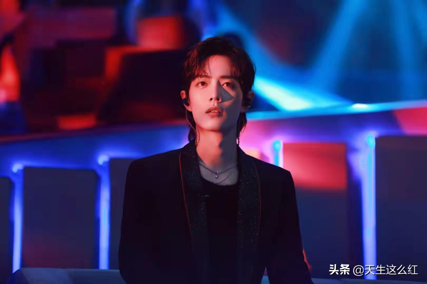 肖战事件越演越烈，最初被举报的那篇《下坠》真的没问题吗？