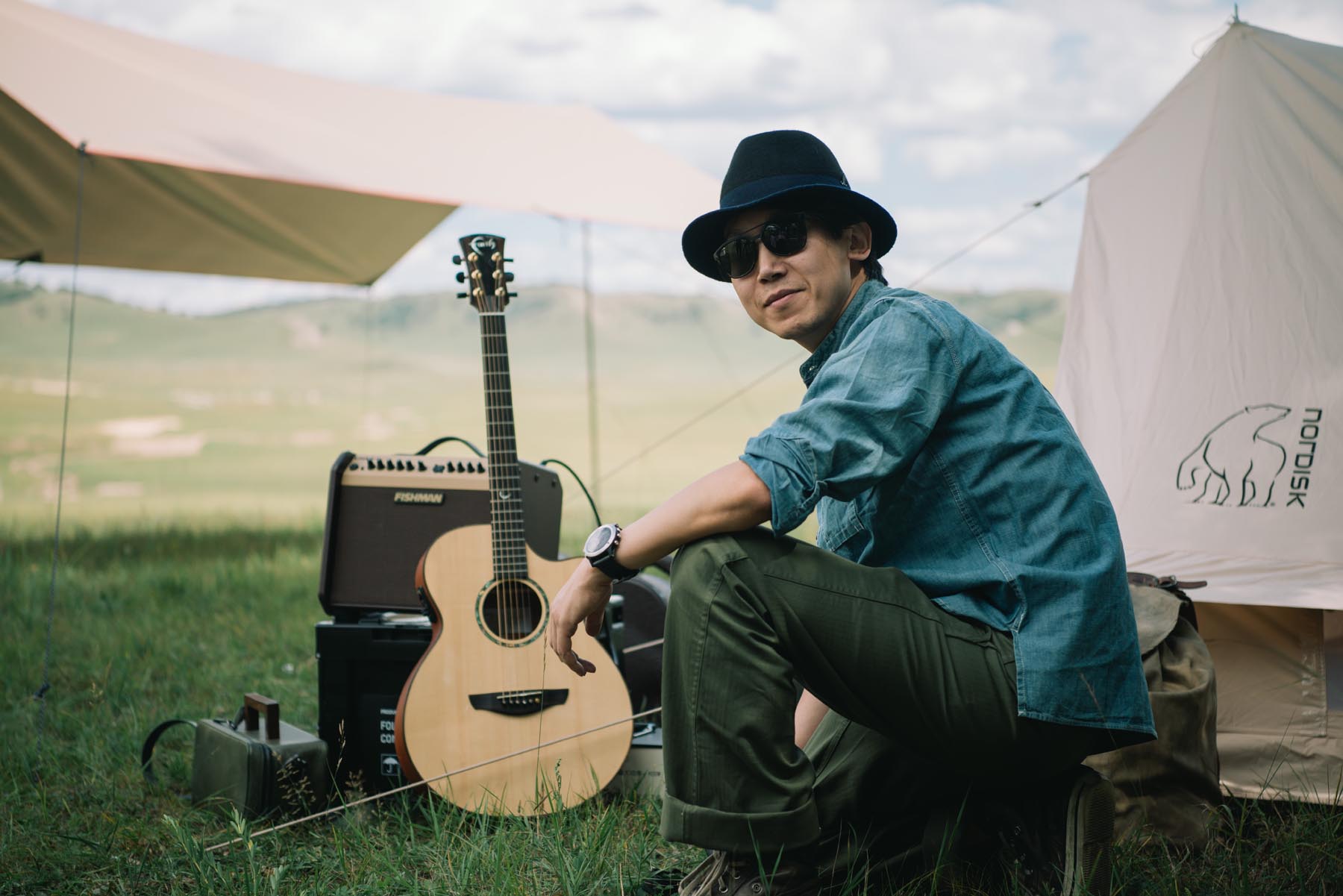 拥有这21件高颜值户外装备，让我们的草原野餐会像家里般优雅