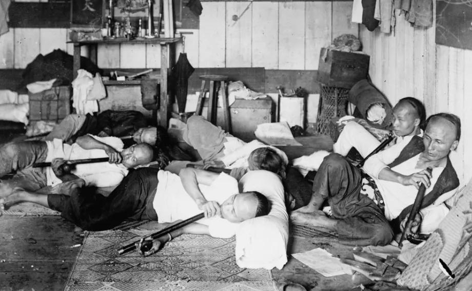 100年坑蒙拐骗，英国怎么抢走了大清的商业王座