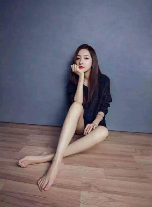 央视美女马凡舒资料,央视第一美人马凡舒工作照