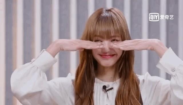 IU未P图遭狂嘲，Lisa素颜被骂“东南亚丑女”：离开滤镜脸崩了？