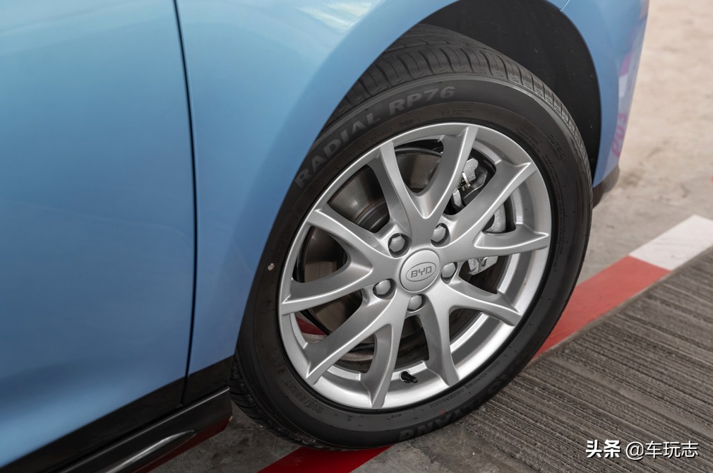 新款比亚迪e6纯电动车多少钱,比亚迪e6纯电动面包车