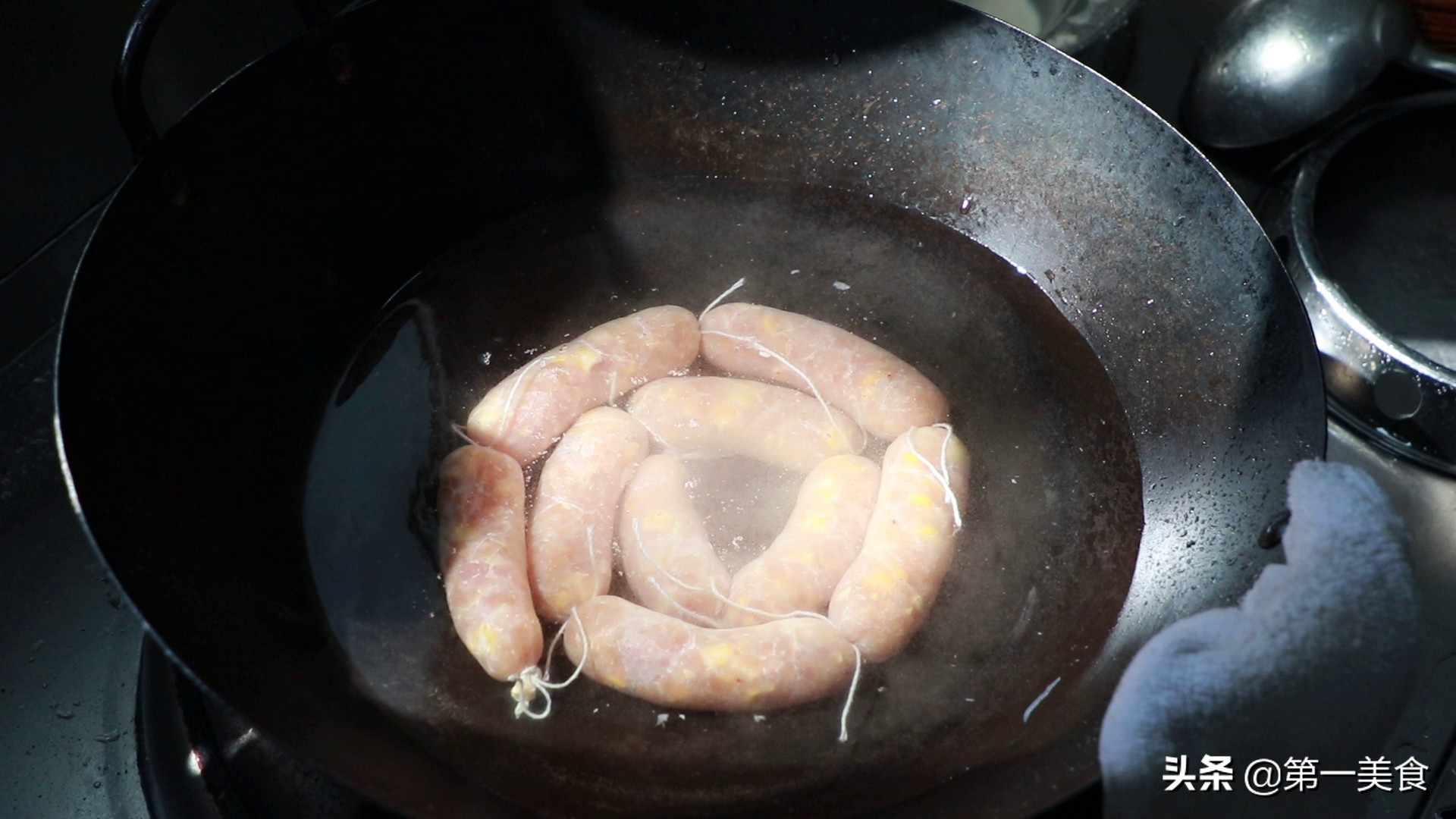 大厨教你做10斤广式香肠最佳配方,大厨教你做自制香肠