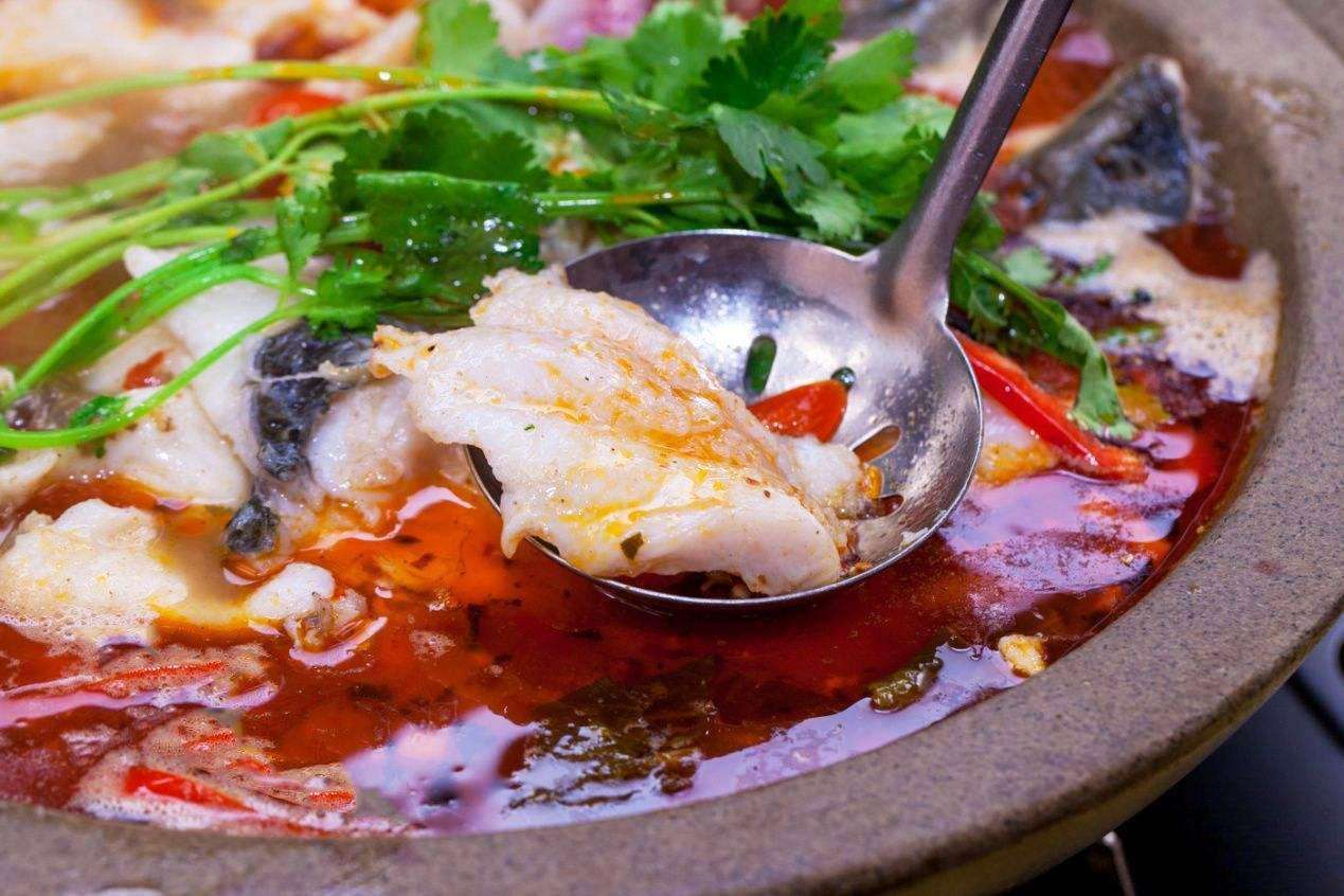 石锅鱼正宗教学哪里学,石锅鱼实体店培训教学