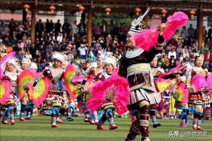 一方市民休闲、健身之地，被人们形象地喻为苗山“鸟巢”