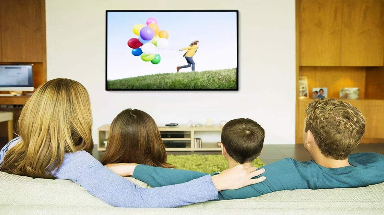 欧洲杯满屏中国广告牌,欧洲杯logo2021