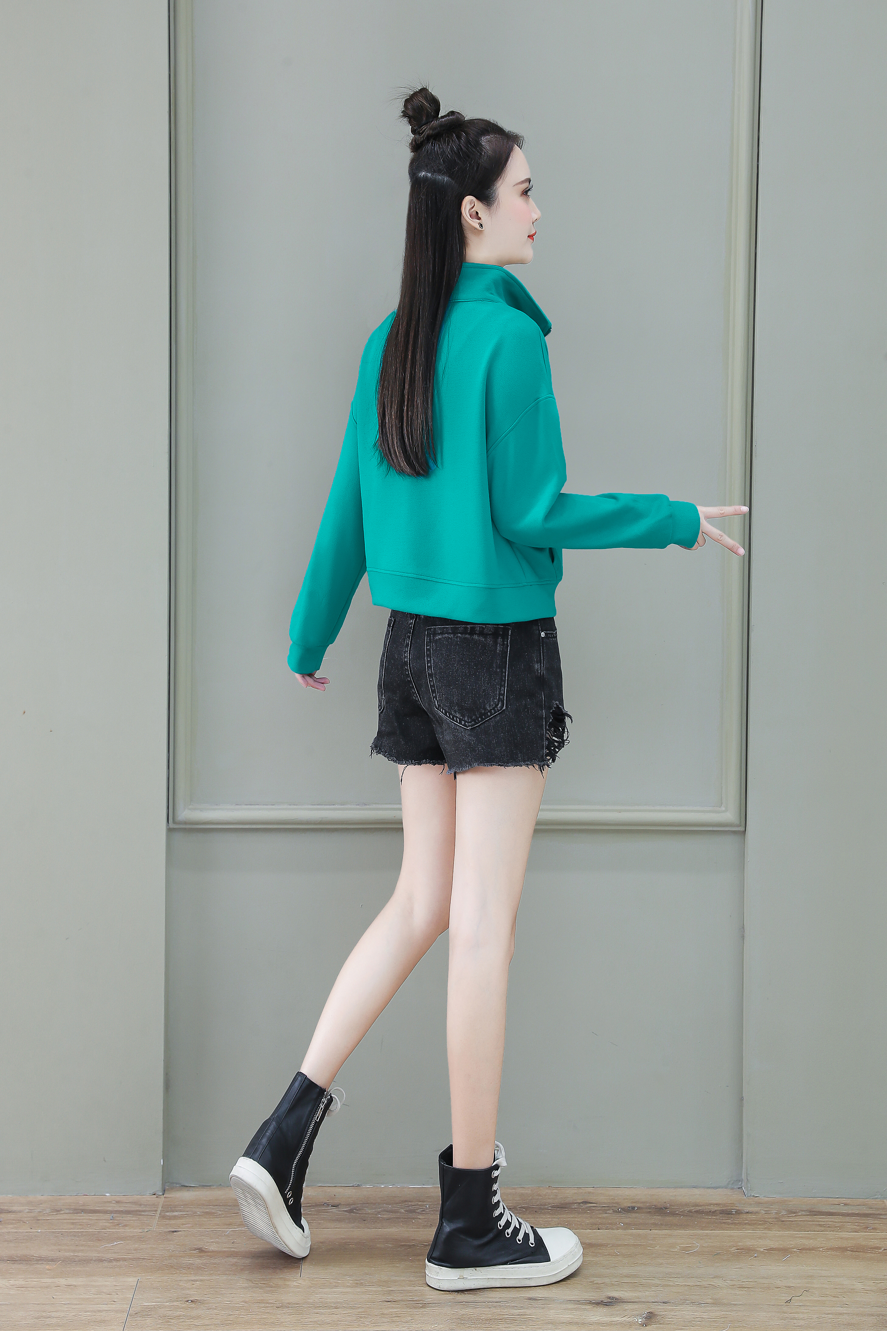 薄款卫衣女连帽夹克短款,薄款连帽卫衣外套女2022新款爆款