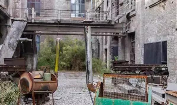 启新1889老而不衰,旧物的工业风时尚正流行