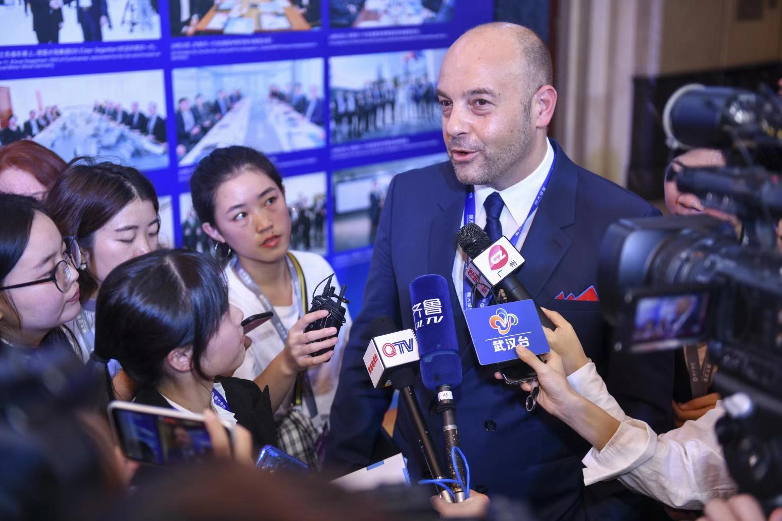 许家印讲恒大足球目标,许家印是否还能带领恒大创造奇迹