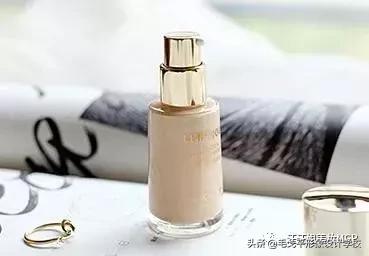 画一个清透简单的妆,如何画一个干净无瑕的底妆教程