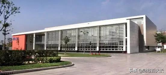 上海太魔幻了,上海太魔幻