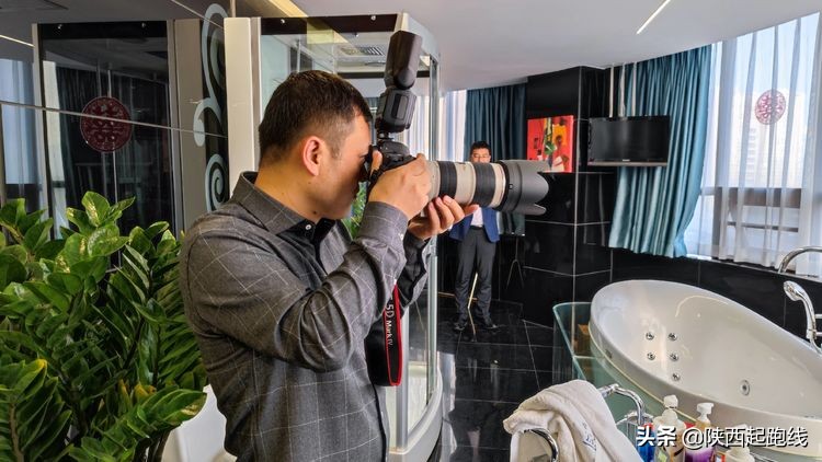 西安教育圈一场“特殊”的婚礼——新娘的“爸爸”是校长