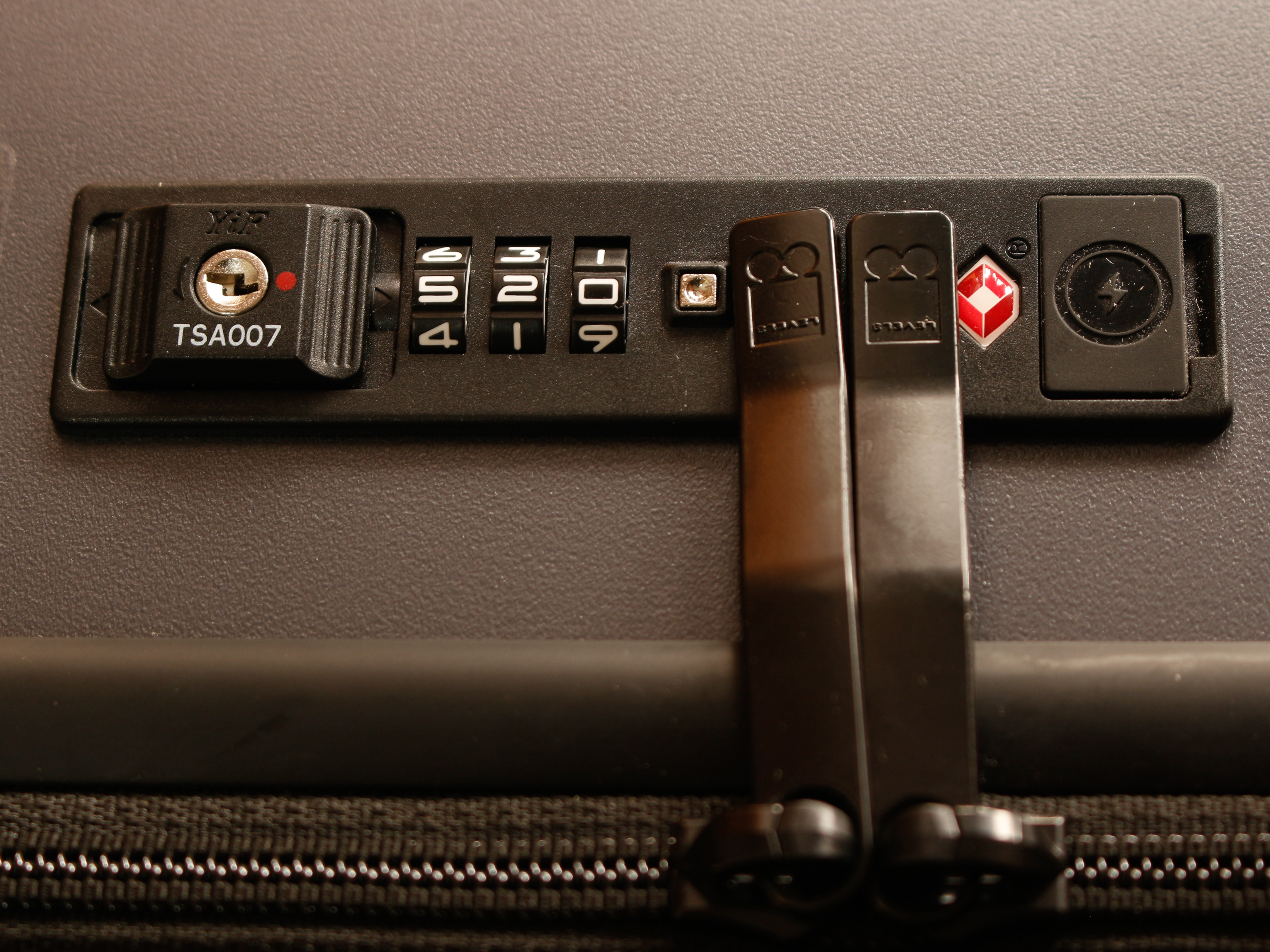 地平线8号拉杆箱旗舰版开箱,地平线八号最新款行李箱