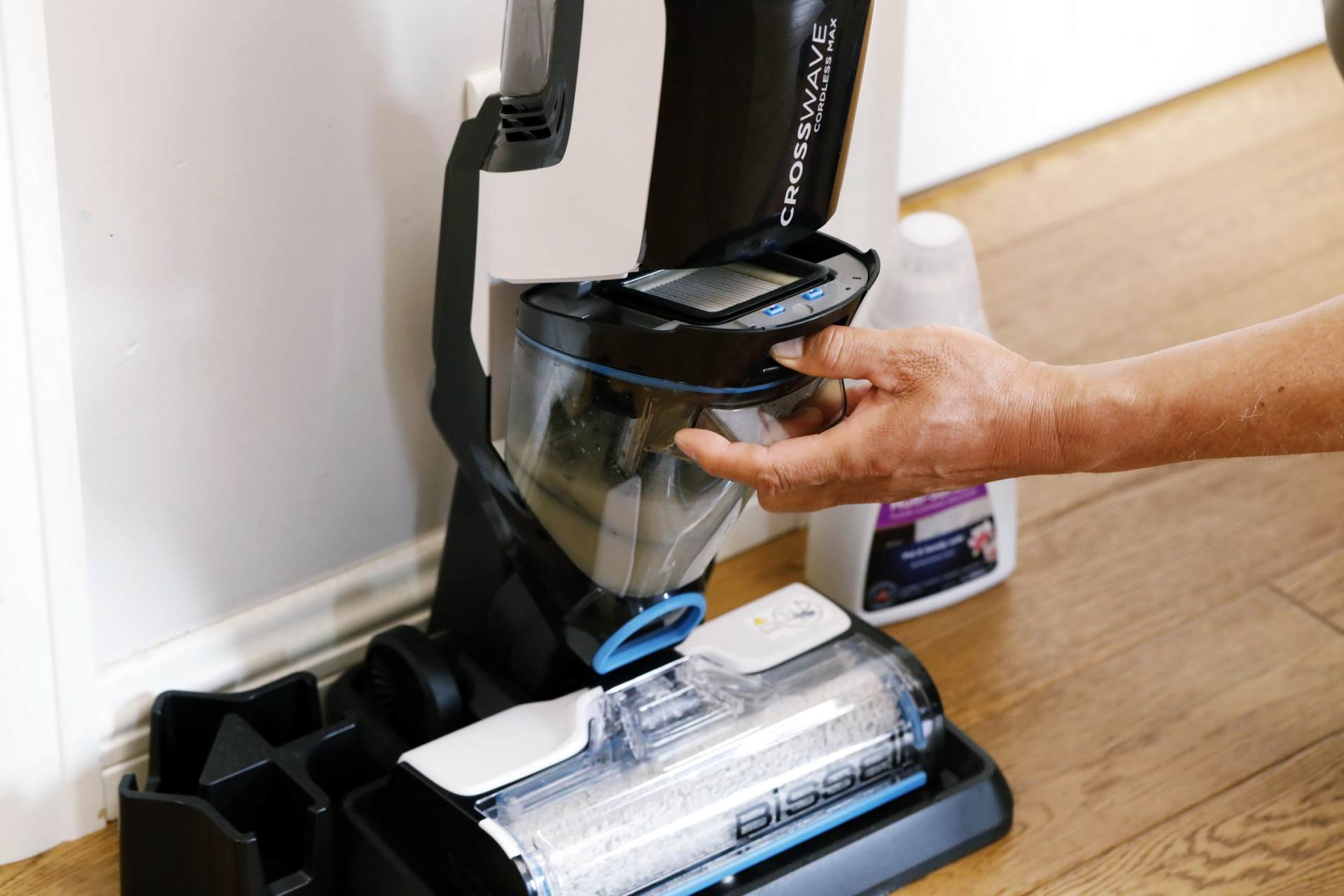 洗地机好还是扫地机器人实用,全能爆款洗地机