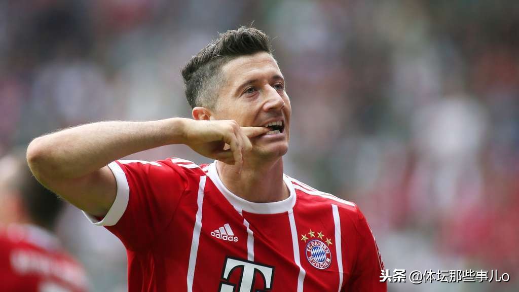 近10年世界足坛前5位中锋,第1实至名归,第5位是C罗最好的搭档