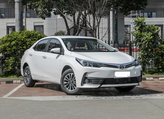 同级别差异不大，轩逸为何一直压制卡罗拉，最后一点说明一切