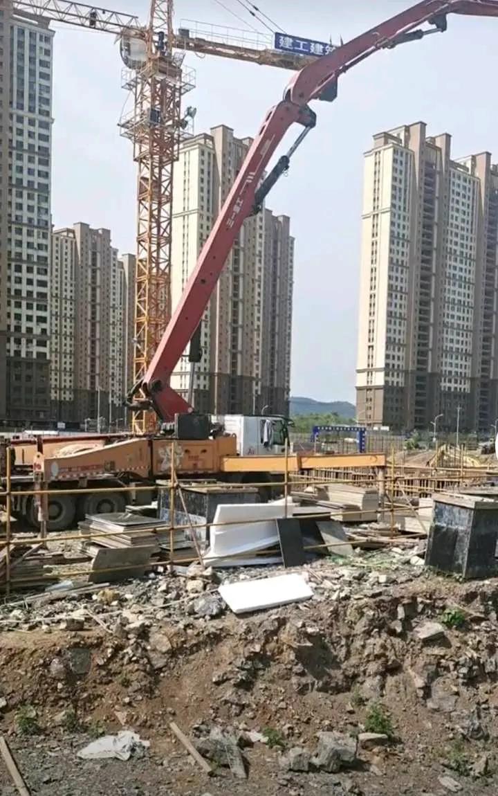 九月份即将到来,本溪太子河新城现在发展怎么样呢?带你们看一下