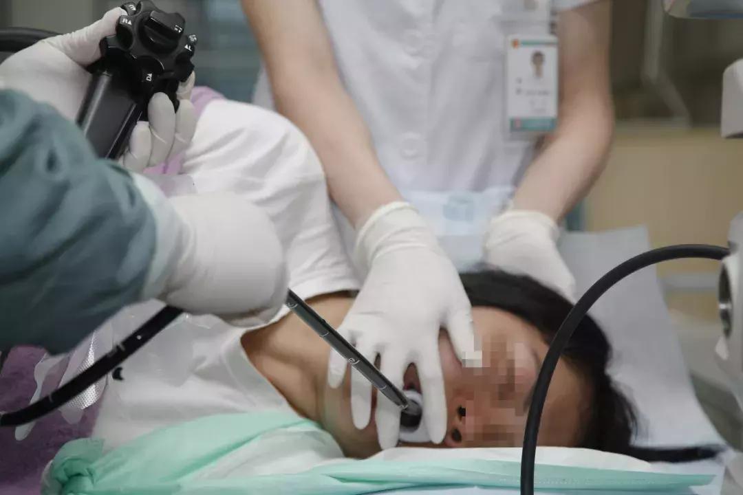 体验胃镜吓人视频,记者体验胃镜全过程