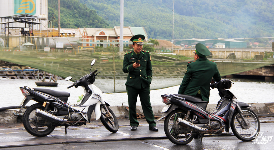 波澜不惊可以形容水面吗,描述海上邮轮的感觉