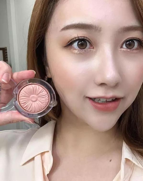 比豆沙色红一点的什么色号,比豆沙色还浅的颜色