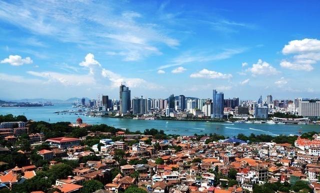 厦门旅游必去十大景点推荐自由行,去厦门旅游必去的十个景点自由行