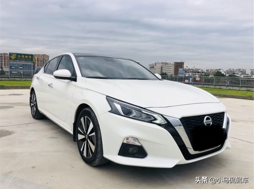 21款天籁2.0舒适版开8500公里,16万买天籁2.0自然吸气