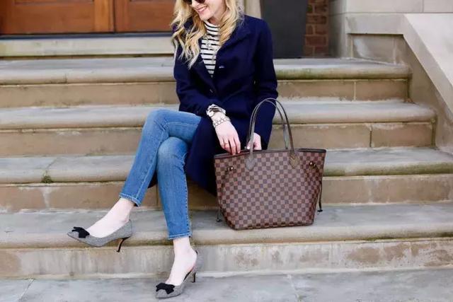 一万块的lv能卖多少钱,女包5000元左右品牌lv