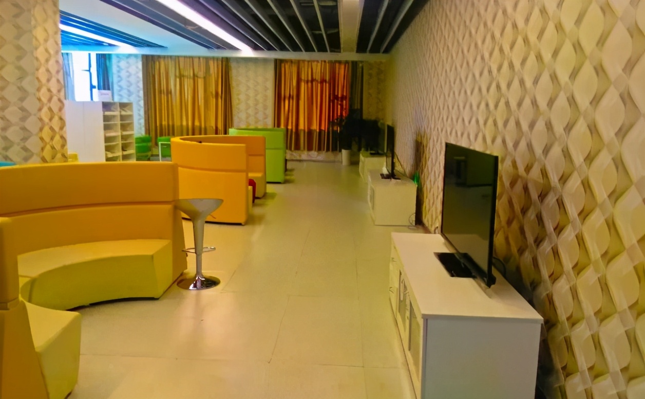 高校收费自习室,高校自习室新模式