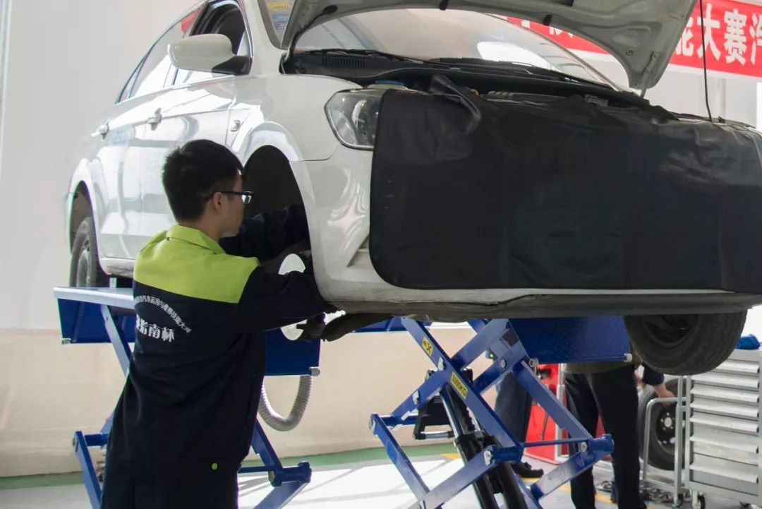 西南第一专科学院,四川汽车类位次7200单招学校推荐