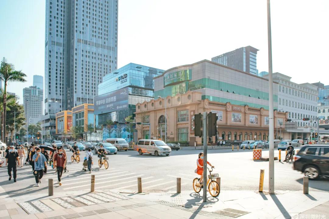 迈向有钱时代的笋岗：有人怀揣*迁拆**梦，有人害怕做网红…