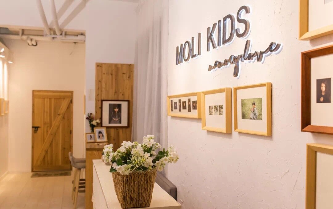 鑼勫瓙鎴峰涓撹,鑼勫瓙璁胯皥涓斧