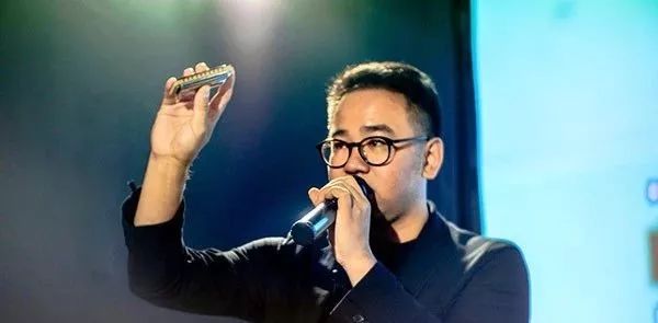 十孔口琴的超吹和超吸初学难度大，应该这样演奏练习