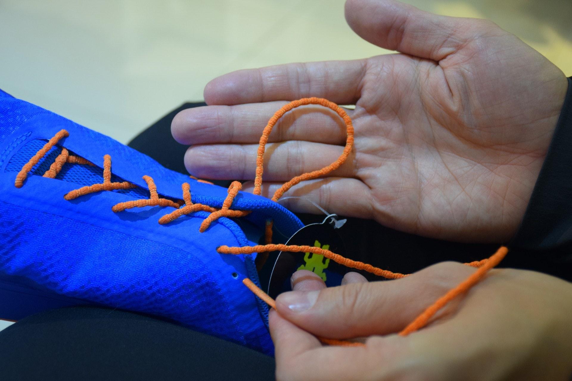 徒步户外鞋怎么系鞋带,系鞋带方法简单不易松开登山鞋