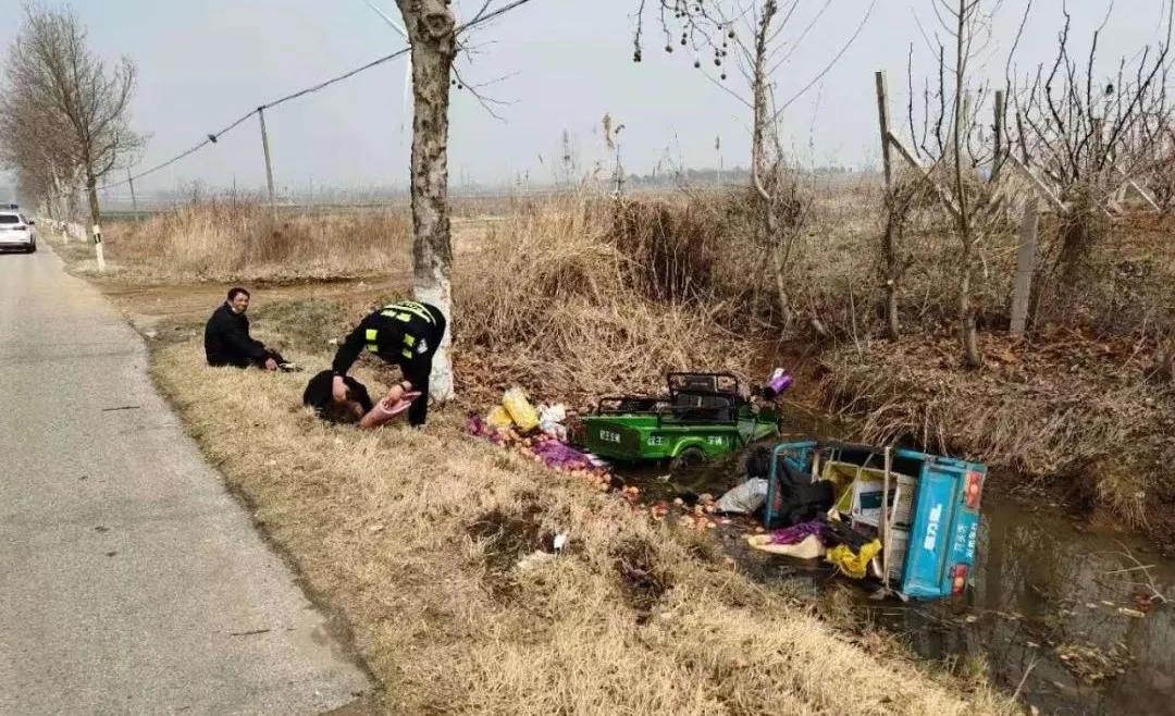 婚礼车队遭遇车祸,结婚包车途中出事