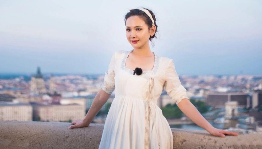 郭晓冬程莉莎：分手2年再复合，结婚13年0绯闻，把妻子宠上天