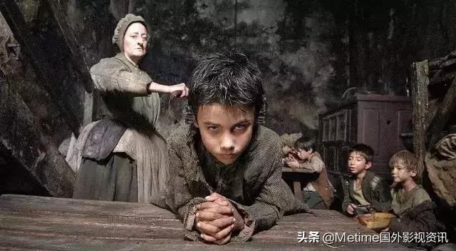 这是一部有味道的电影,资本主义的肮脏恶臭却开出了纯粹的爱之花