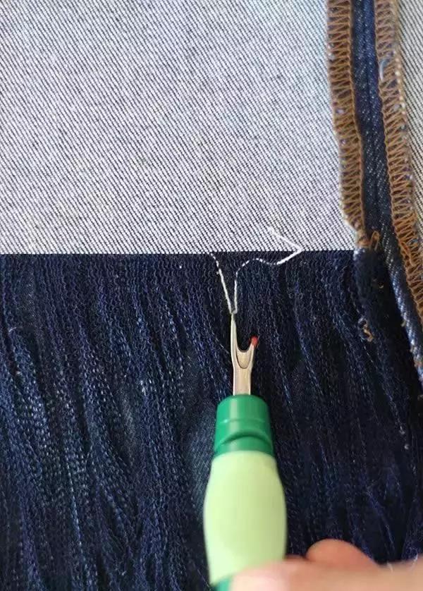 旧牛仔裤怎样改造流苏,家里面的废牛仔裤旧布料利用