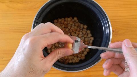 做莲蓉馅怎样做,正宗莲蓉馅怎么做没有麦芽糖