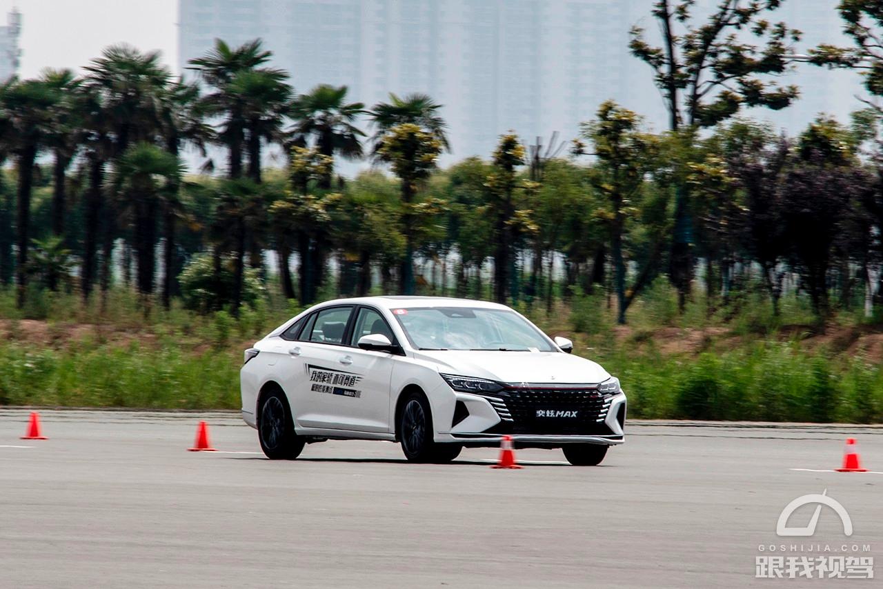 东风风神奕炫Max动力,东风风神奕炫max1.5T变速箱怎么样