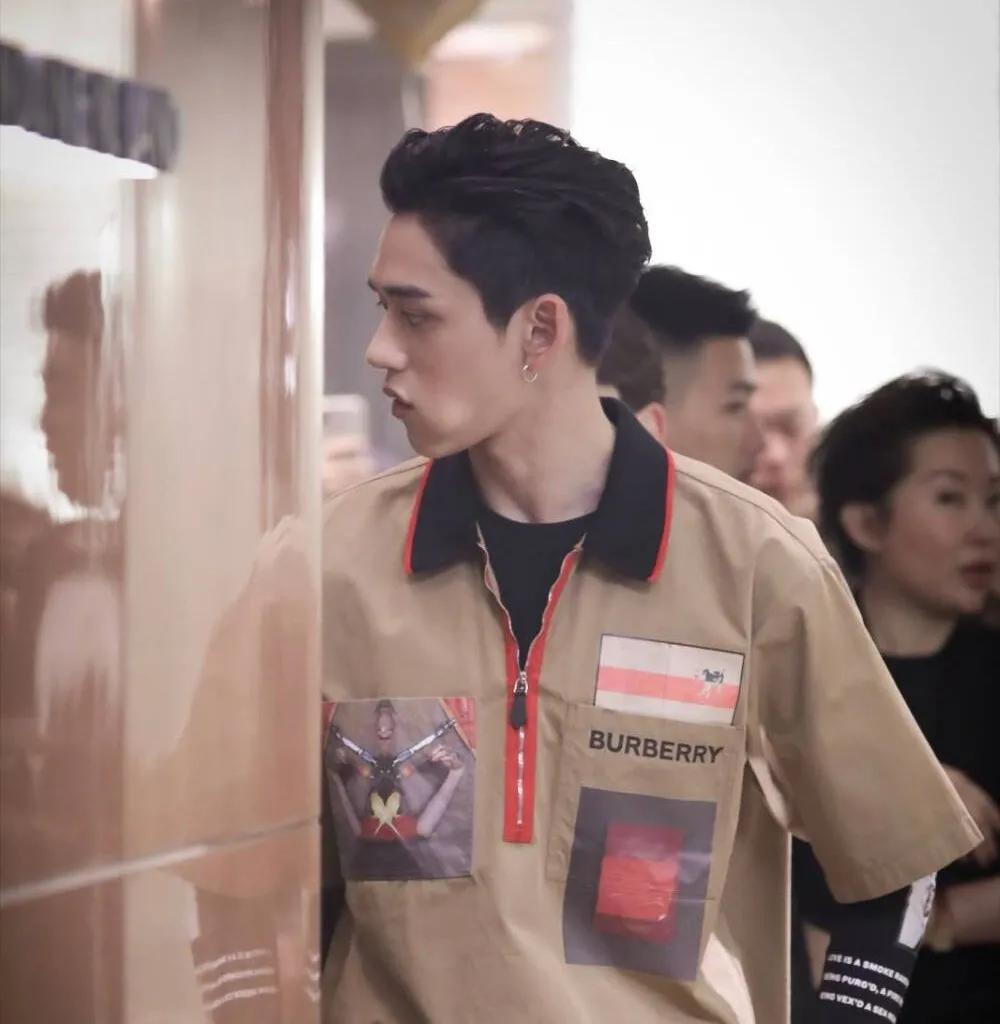 找好看高清的爱豆头像,那些爱豆头像都是在哪来的