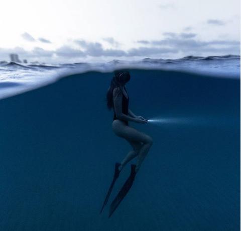 自由潜水值得学吗,自由潜水水下痛苦憋气