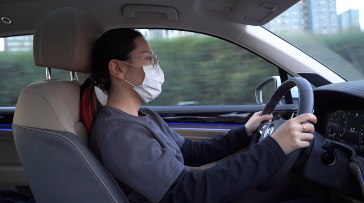 性价比超高的大众途锐低调提车记,低调的豪华suv18款大众途锐