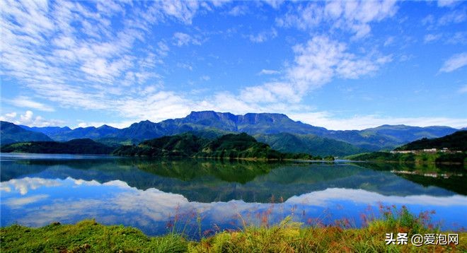 峨眉山和瓦屋山哪个更好,峨眉山一日游精选游记