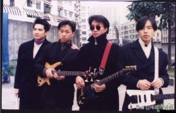 当曼德拉听了光辉岁月潸然泪下,光辉岁月回顾曼德拉一生